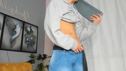 Camillo Virgil online show from 21, 12, 2025