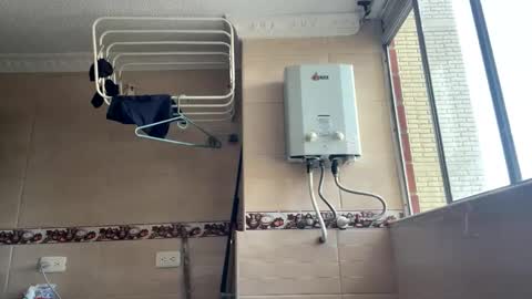 camilo_contre21 online show from 18, 1, 2025