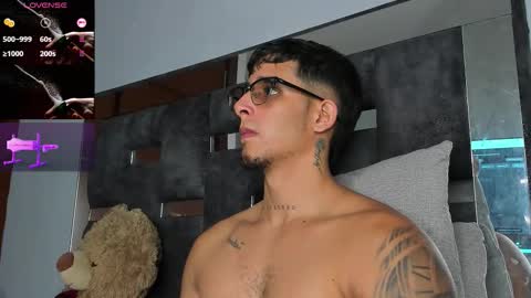   INDEPENDENT MODEL online show from 22, 10, 2025