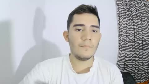 Snapshot of camilowhite_ chatting on 20, 10, 2025 Camilowhite online show from 20, 10, 2025