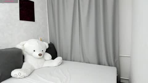 Snapshot of camladylux chatting on 24, 3, 2026 camladylux online show from 24, 3, 2026