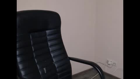 cammila horn online show from 23, 12, 2025