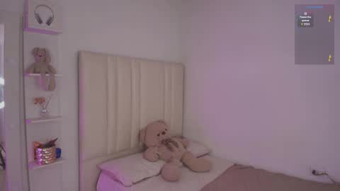 Snapshot of cammile_cole chatting on 27, 2, 2026 Laura Camila online show from 27, 2, 2026