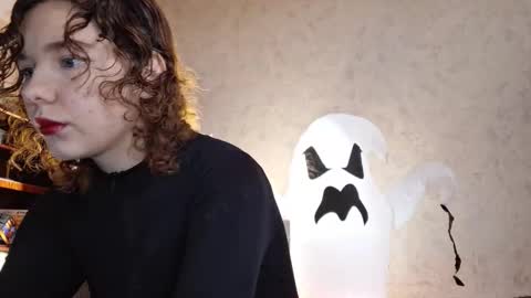 cammyrose_ online show from 19, 10, 2025