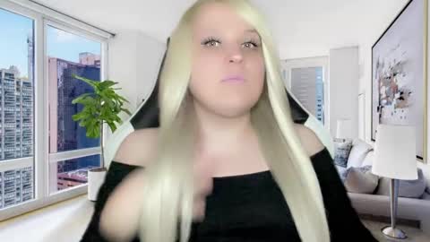 Snapshot of camsmiley chatting on 28, 2, 2025 Miley online show from 28, 2, 2025