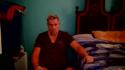 Snapshot of camunication chatting on 17, 10, 2025 camunication online show from 17, 10, 2025