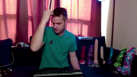 Snapshot of camzlut4u chatting on 26, 2, 2025 mark the Slut online show from 26, 2, 2025