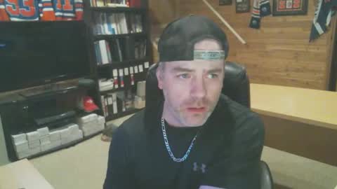 Snapshot of canadianboi6969 chatting on 1, 3, 2025 CanadianBacon6969 online show from 1, 3, 2025