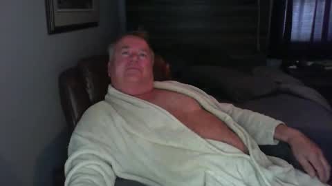 Snapshot of canamanxxx chatting on 24, 10, 2025 canamanxxx online show from 24, 10, 2025