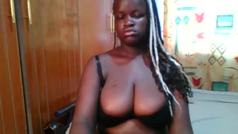 Snapshot of candie_love chatting on 14, 2, 2025 Spencer online show from 14, 2, 2025
