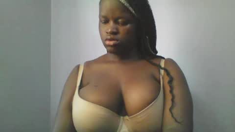 Snapshot of candie_love chatting on 8, 3, 2025 Spencer online show from 8, 3, 2025