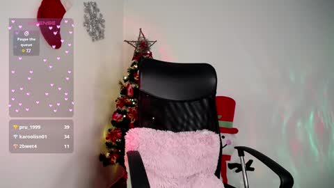 Snapshot of candy_canee chatting on 23, 12, 2024 online show from 23, 12, 2024