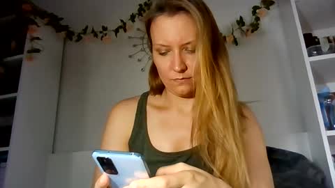 Candy Cougar online show from 3, 7, 2026
