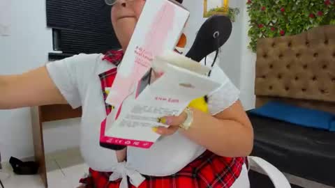 candy_curvyy online show from 11, 6, 2026