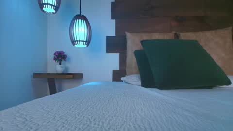 Jolie online show from 17, 10, 2025