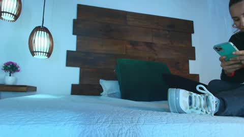 Snapshot of candy_feett chatting on 27, 3, 2026 Jolie online show from 27, 3, 2026