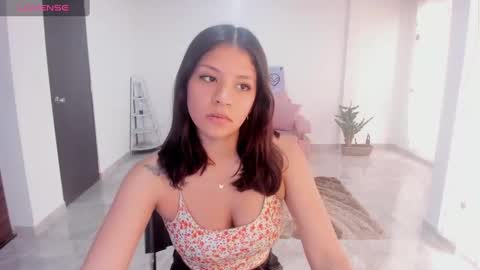 Snapshot of candy_fox_19 chatting on 16, 9, 2025 candy_fox_19 online show from 16, 9, 2025