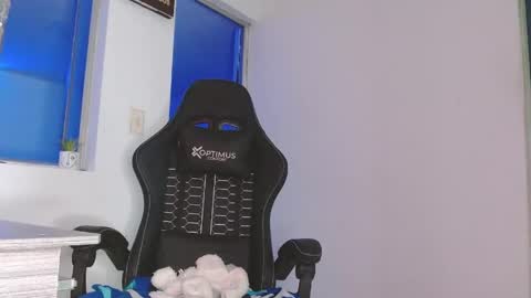 candy_giuliana21 online show from 9, 4, 2026