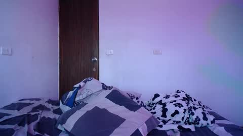 Snapshot of candy_grey28 chatting on 18, 10, 2025 Candy Grey online show from 18, 10, 2025