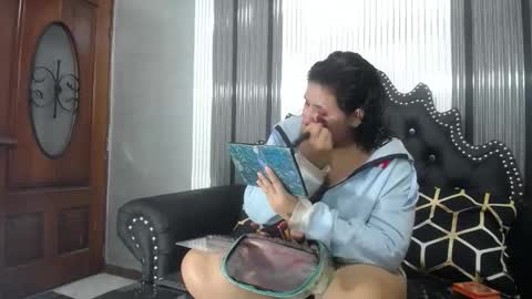 candy online show from 28, 11, 2025