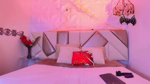 Snapshot of candy_klark chatting on 25, 10, 2025 candy_klark online show from 25, 10, 2025