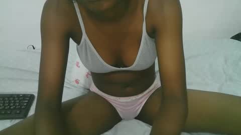 Snapshot of candy_lisah chatting on 26, 4, 2026 Lisa online show from 26, 4, 2026