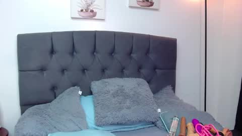 Snapshot of candy_lux_ chatting on 19, 9, 2025 Candy online show from 19, 9, 2025