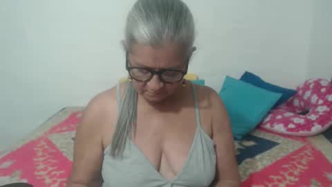 Snapshot of candy_mature_ chatting on 16, 12, 2024 candy online show from 16, 12, 2024