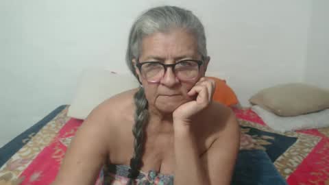 Snapshot of candy_mature_ chatting on 25, 12, 2024 candy online show from 25, 12, 2024
