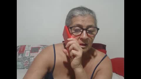 Snapshot of candy_mature_ chatting on 2, 1, 2025 candy online show from 2, 1, 2025