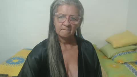 Snapshot of candy_mature_ chatting on 17, 1, 2025 candy online show from 17, 1, 2025