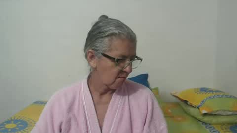 Snapshot of candy_mature_ chatting on 22, 1, 2025 candy online show from 22, 1, 2025