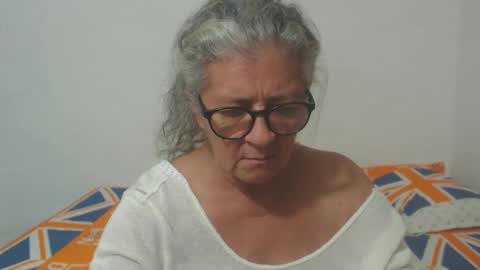 Snapshot of candy_mature_ chatting on 20, 2, 2025 candy online show from 20, 2, 2025