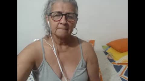 Snapshot of candy_mature_ chatting on 1, 3, 2025 candy online show from 1, 3, 2025