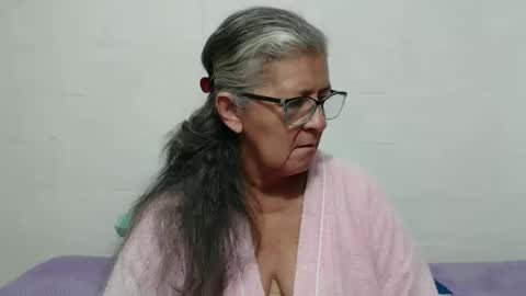 Snapshot of candy_mature_ chatting on 5, 10, 2025 candy online show from 5, 10, 2025