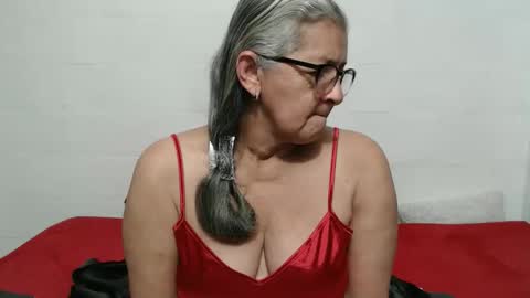 Snapshot of candy_mature_ chatting on 20, 10, 2025 candy online show from 20, 10, 2025