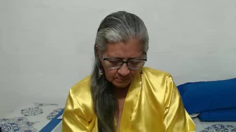 Snapshot of candy_mature_ chatting on 22, 11, 2025 candy online show from 22, 11, 2025