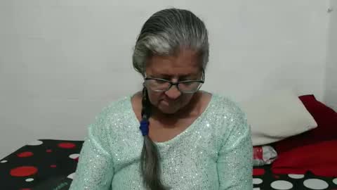 Snapshot of candy_mature_ chatting on 30, 11, 2025 candy online show from 30, 11, 2025