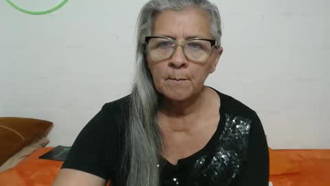 Snapshot of candy_mature_ chatting on 20, 12, 2025 candy online show from 20, 12, 2025