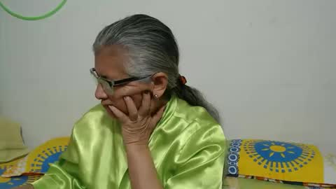 Snapshot of candy_mature_ chatting on 8, 2, 2026 candy online show from 8, 2, 2026