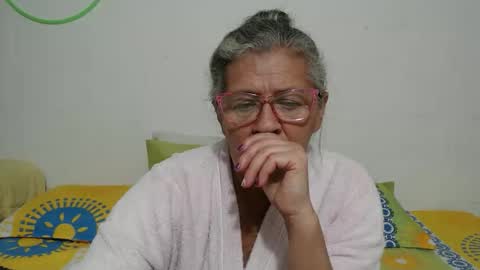 Snapshot of candy_mature_ chatting on 14, 2, 2026 candy online show from 14, 2, 2026