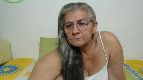 Snapshot of candy_mature_ chatting on 18, 2, 2026 candy online show from 18, 2, 2026