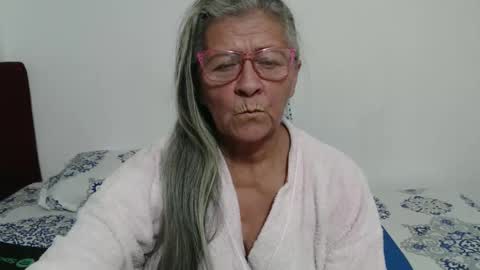 Snapshot of candy_mature_ chatting on 11, 5, 2026 candy online show from 11, 5, 2026