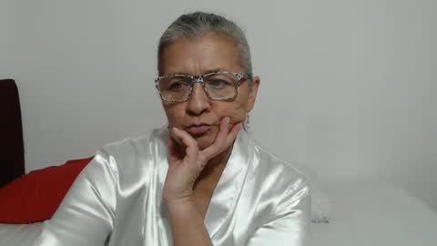 Snapshot of candy_mature_ chatting on 13, 5, 2026 candy online show from 13, 5, 2026