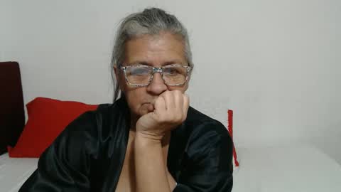 Snapshot of candy_mature_ chatting on 15, 5, 2026 candy online show from 15, 5, 2026