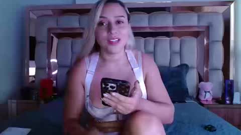 Snapshot of candy_sam28 chatting on 16, 9, 2025 samantha online show from 16, 9, 2025