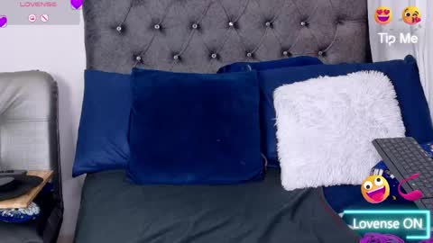 YECENIA - online show from 9, 5, 2026