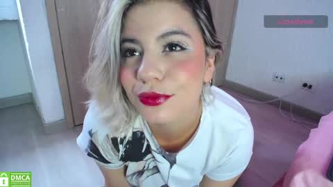 Snapshot of candy_sr03 chatting on 17, 12, 2024 candy sr online show from 17, 12, 2024