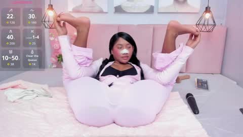 Snapshot of candy_temptation18 chatting on 6, 5, 2026 sofia online show from 6, 5, 2026