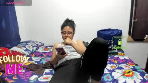 Snapshot of candy_val chatting on 22, 4, 2026 candy_val online show from 22, 4, 2026